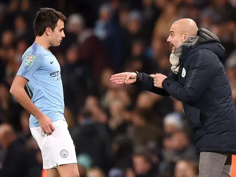 Eric Garcia: Đáp án táo bạo cho hàng thủ Man City?