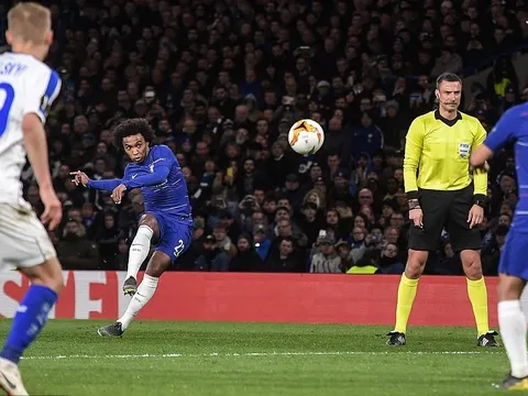 Willian lập siêu phẩm sút phạt, Chelsea đại thắng trên sân nhà