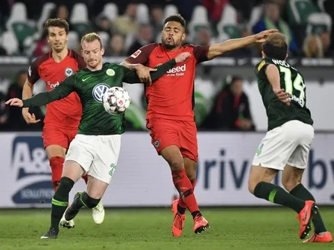Wolfsburg 1 - 1 Frankfurt và hãy xem 2 "thống soái" nói gì sau trận đấu?