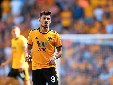 HLV Liverpool thừa nhận sự hứng thú với Ruben Neves
