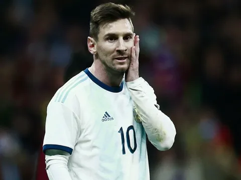 Xin lỗi, nhưng đội hình Argentina không xứng đá cạnh Messi!