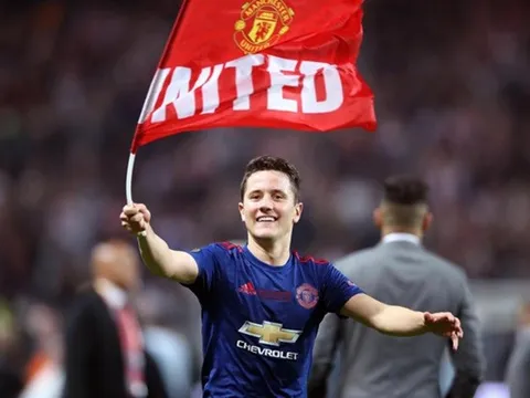 XONG! Herrera chính thức lên tiếng về tương lai ở Man Utd