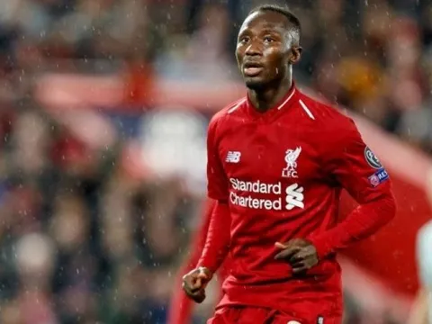 XONG! Liverpool đón tin buồn trước đại chiến Tottenham