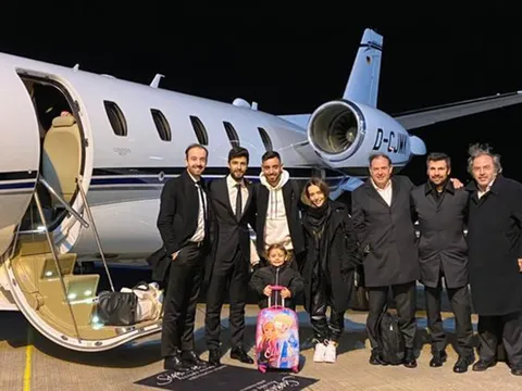 XONG! Lộ hình ảnh đầu tiên của Fernandes tại Manchester