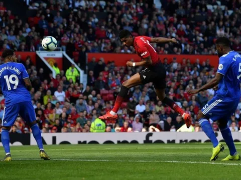 Xót xa! Fan Cardiff 'xát muối' NHM Man Utd chỉ bằng 1 câu hát