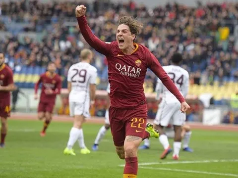 “Zaniolo cần tiếp tục giữ đôi chân mình trên mặt đất”