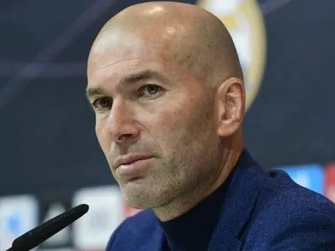 Zidane giúp Madridista trả lời những câu hỏi về vấn đề nhân sự tại Bernabeu