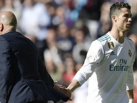 Zidane: "Real có thể mua mọi cầu thủ nhưng sẽ chẳng ai làm được như Ronaldo"
