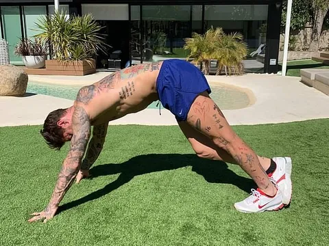 Zidane trở lại, Ramos có động thái bất ngờ