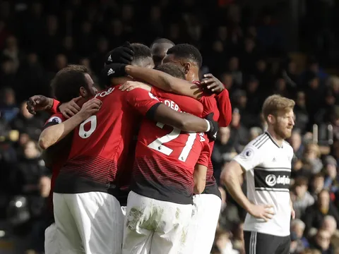 Paris Saint Germain đang "run như cầy sấy" khi sắp gặp Man Utd