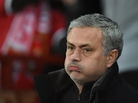 Đêm quan trọng của Man Utd, và Mourinho lại bị đem ra dè bỉu