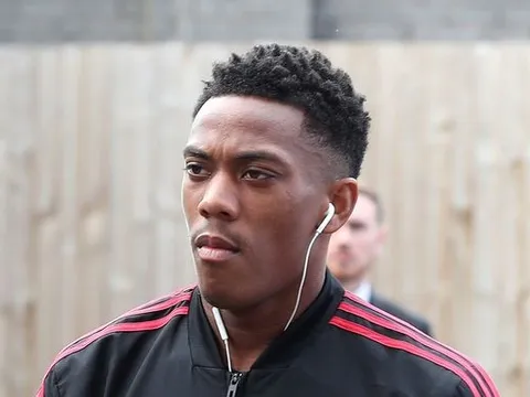 Martial ghi thêm 1 bàn, Man Utd mất hơn 7 triệu bảng