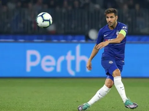 Vì sao Fabregas tiếp tục mất tích ở Chelsea?