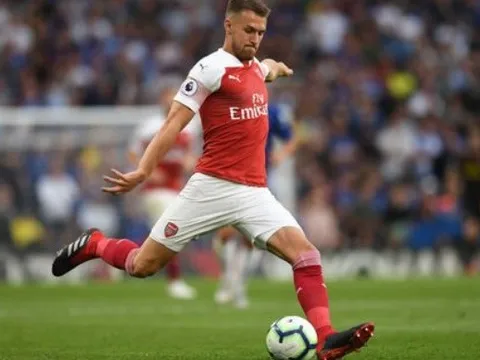 Sao Arsenal để ngỏ khả năng ở lại Anh, M.U và Chelsea mừng thầm