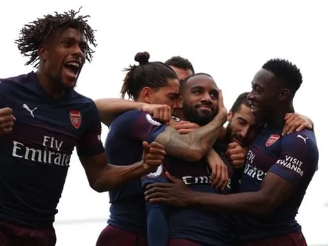 Chuyên gia nhận định thế nào về hy vọng top 4 của Arsenal và Man Utd