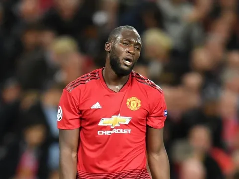 Man Utd thua đau, Mourinho thừa nhận Lukaku 'có vấn đề'
