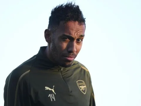 Cảm xúc trái ngược trên sân tập Arsenal trước giờ đại chiến Liverpool