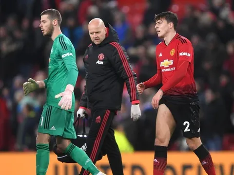 Mourinho: "Anh ấy rất dũng cảm, nhưng có thể tự trừng phạt bản thân"