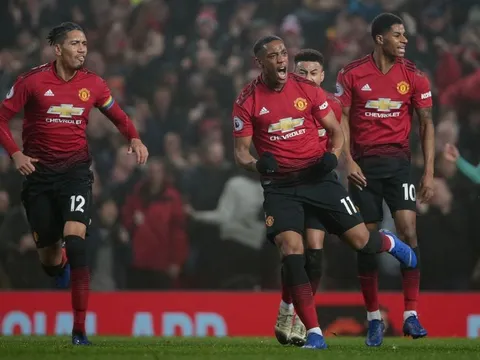 4 cái tên được HLV Mourinho khen ngợi sau trận hòa Arsenal