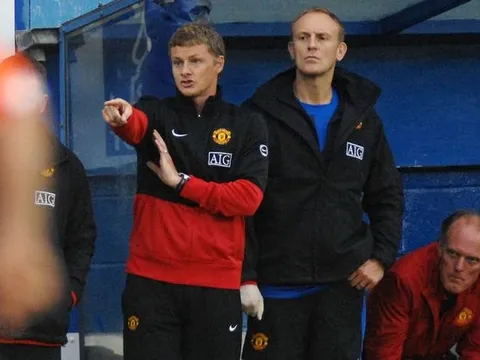 Trang chủ Man Utd 'nhá hàng', tung video xác nhận tân HLV