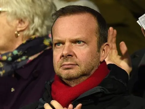 Ed Woodward họp nội bộ bất thường, chỉ 2 cầu thủ ủng hộ Mourinho