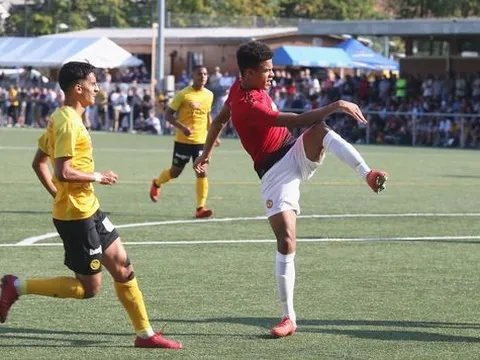 2 'thần đồng' lại tỏa sáng giúp U19 Man Utd kịch tính đánh bại Young Boys