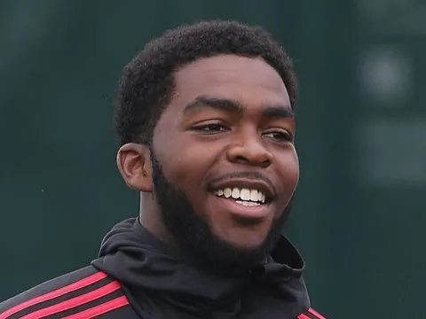 5 điểm nhấn trước đại chiến Arsenal: Jose Mourinho phải học Louis Van Gaal?