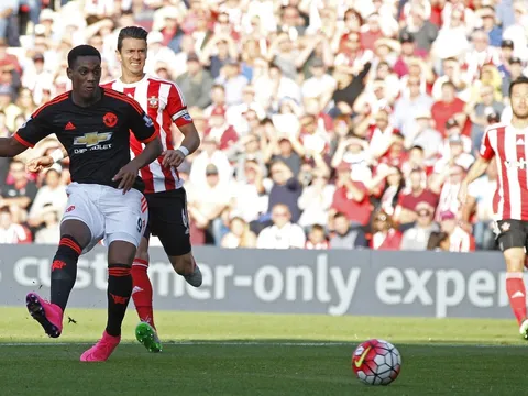 Trước đại chiến, Mourinho và Gary Neville thi nhau nói lời bi quan