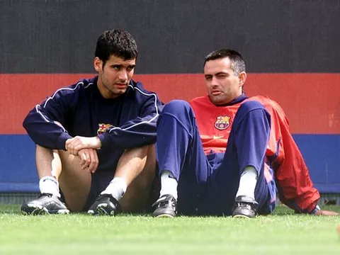 Pep Guardiola đã giành ghế HLV Barca từ tay Mourinho như thế nào?