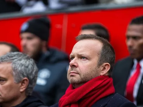 Nếu không tin, tại sao Ed Woodward gia hạn hợp đồng cho Mourinho?