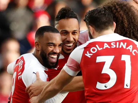 00h15 ngày 27/12, Brighton vs Arsenal: Emery nóng mặt với "bão" chấn thương
