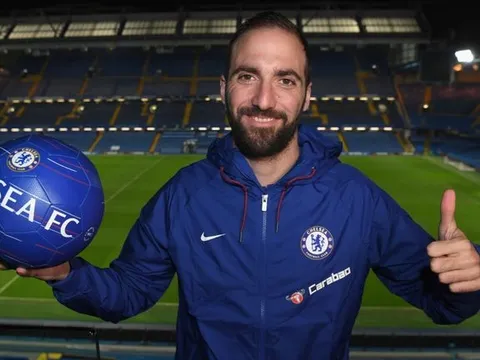 01h00 ngày 28/01, Chelsea vs Sheffield Wednesday: Higuain ra mắt?
