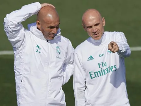 01h45 ngày 18/09, Sociedad vs Real: Đứng dậy được không, Zinedine Zidane?