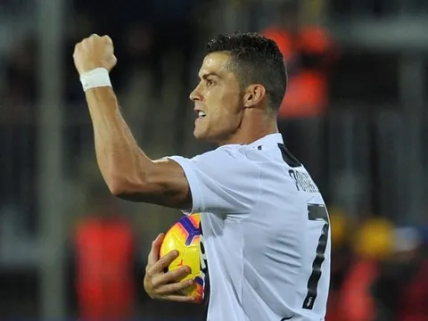 0h00 ngày 25/11, Juventus vs SPAL 2013: CR7 nổi cơn lôi đình