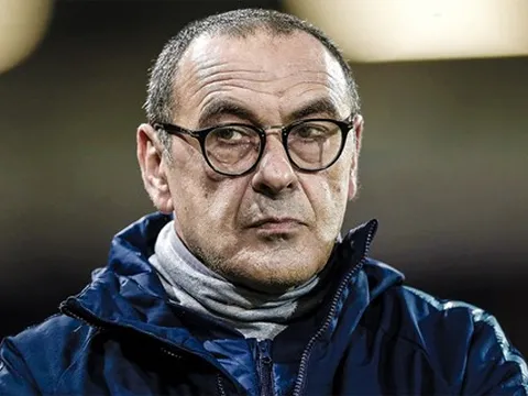 Biến căng ở Chelsea, Sarri đã biết mình bị "phản"