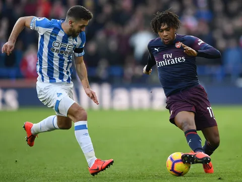 Này Alex Iwobi, cậu chưa muốn thoát khỏi cái mác "sao mai" à?
