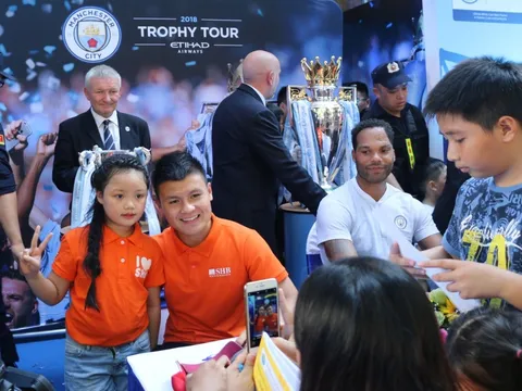 Lescott so sánh Quang Hải với David Silva