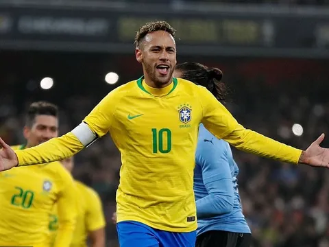 Neymar nổ súng, đánh bại người đồng đội cũ Suarez tại London