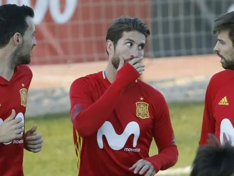 NÓNG: Vì nữ nhân, Ramos, Pique và Busquets “dọa” bỏ ĐT Tây Ban Nha