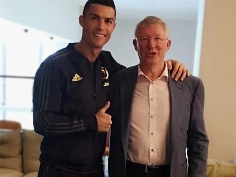 Ronaldo khiến fan Quỷ đỏ xúc động với hình ảnh này