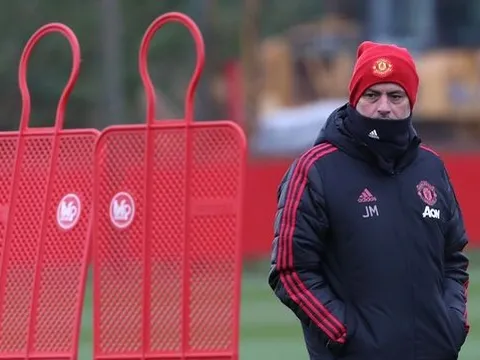 Đôn thúc học trò tập luyện, Jose Mourinho lộ 'bài'