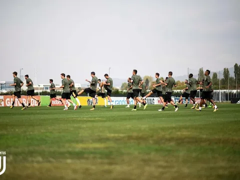 Chuyển nhượng M.U: Rashford bị đem làm "vật tế thần"?