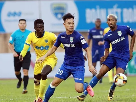 17h00 ngày 15/10, B. Bình Dương và FLC Thanh Hóa: Chiếc cúp cho đội tham vọng