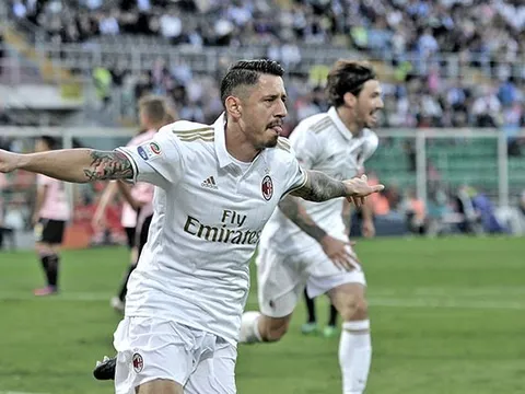 1 năm về trước, Milan đã thoát hiểm nhờ gót chân của Lapadula