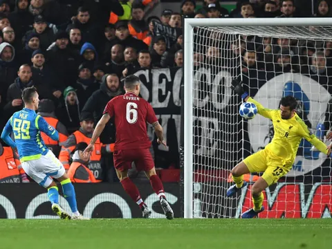Alisson xuất thần, Mignolet gửi lời nhắn đến người đá mình khỏi Anfield