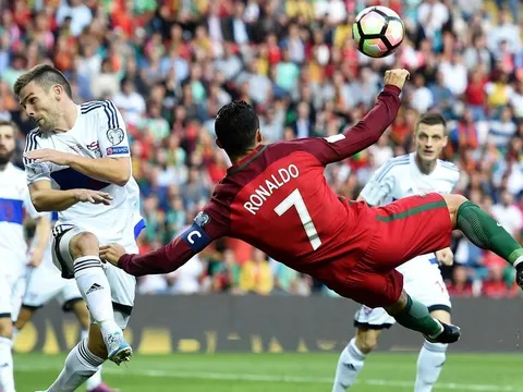 10 chân sút vĩ đại nhất cấp ĐTQG: Vượt Pele, Ronaldo bám sát Puskas