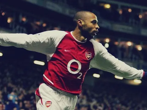 10 chân sút vĩ đại nhất Premier League: Vinh danh "đứa con của thần gió"