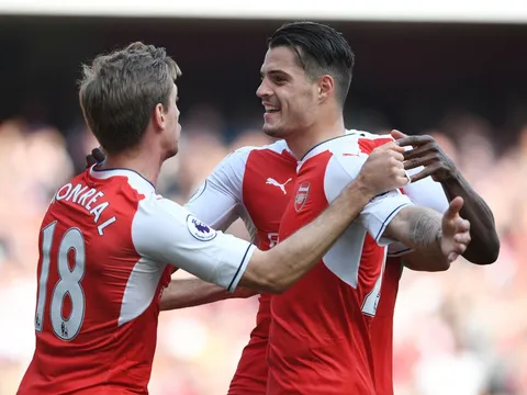 10 cuộc đối đầu gần nhất giữa Arsenal và M.U kết thúc ra sao?