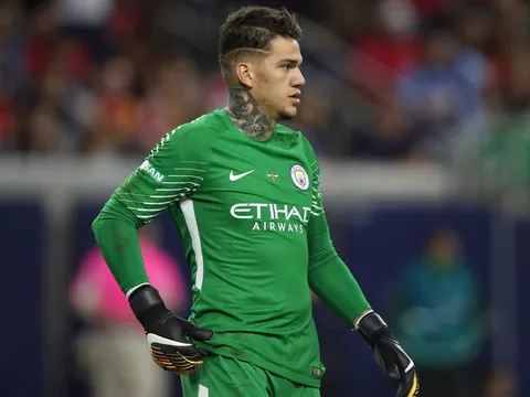 10 thủ môn chuyền tốt nhất Ngoại hạng Anh: Dị nhân Man City