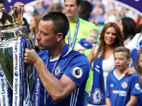 10 trung vệ xuất sắc nhất kỉ nguyên Premier League: Terry chỉ xếp thứ 2